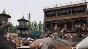 Поединок Джета Ли против всех участников. В фильме Бесстрашный