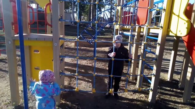 Весна на озере... Как Лёша и Олива гуляли в парке у озера смотреть онлайн