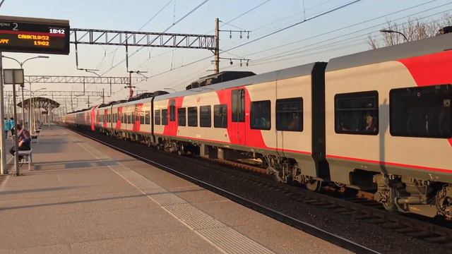 СДВОЁННАЯ «ЛАСТОЧКА» ЭС2Г 007 и ЭС2Г 017 сообщением ЛУГА-1–БАЛТИЙСКИЙ ВОКЗАЛ.НЕ ВЛЕЗЛА.у пут6у пл.3 смотреть онлайн