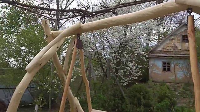 Гойдалка із дерева своїми руками смотреть онлайн