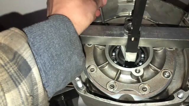 2010 Ural Motorcycle Engine Rebuild. New Crankshaft Assembling. смотреть онлайн