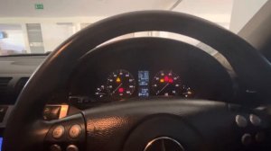 How to check the engine oil level on Mercedes w203 C180 2005 // Fast and easy