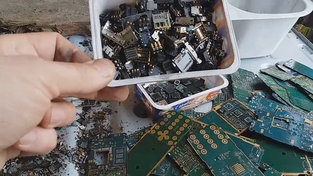 БЫСТРЫЙ ДЕМОНТАЖ ЭЛЕМЕНТОВ С ПЛАТ! ЭФФЕКТИВНЫЙ МЕТОД! смотреть онлайн