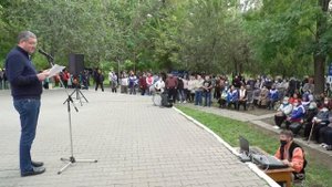 Онлайн. Нахожусь в городе Вулканешты, где сегодня отмечается Храмовый праздник.