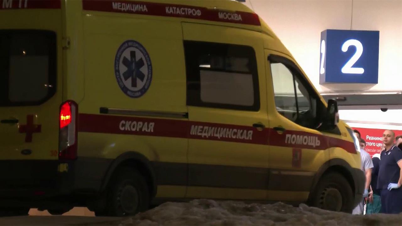 Для оказания помощи пострадавшим в "Крокус Сити Холл" проведена оперативная мобилизация медперсонала