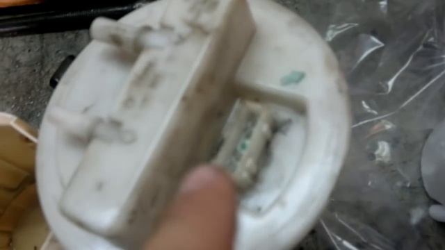 Замена насоса в баке Ситроен Пежо смотреть онлайн