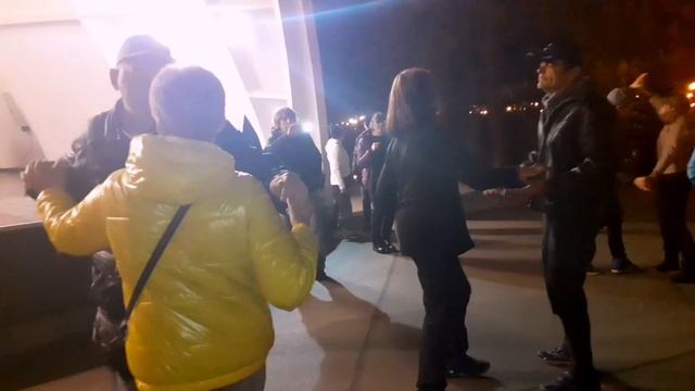 ГОВОРИ СЛОВА МНЕ О ЛЮБВИ!???/ТАНЦЫ В ПАРКЕ ГОРЬКОГО ХАРЬКОВ ОКТЯБРЬ 2021 смотреть онлайн