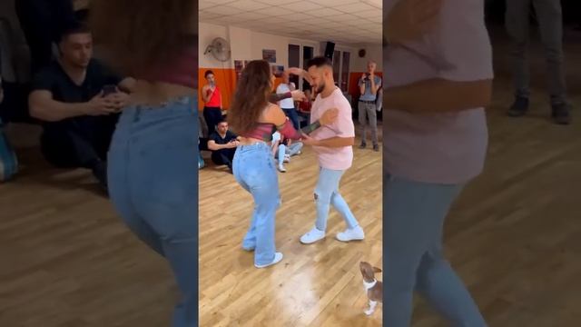 Emerson & Alara Mala Mala by Chris Paradise смотреть онлайн