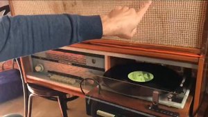 Где отремонтировать радиолу в Москве. Эстония 4 с Алисой, фм, винилом, блутузом и флешкой