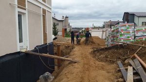 Дренажные работы, засыпку траншеи песком