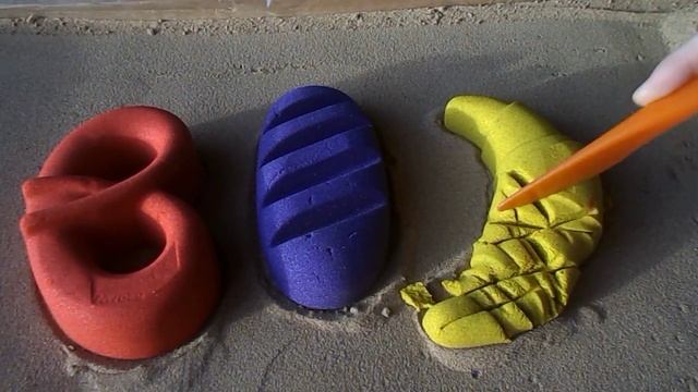 Батон из песка делаем формочки Учим цвета с кинетическим песком смотреть онлайн