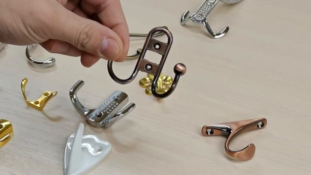 Мебельный крючок смотреть онлайн