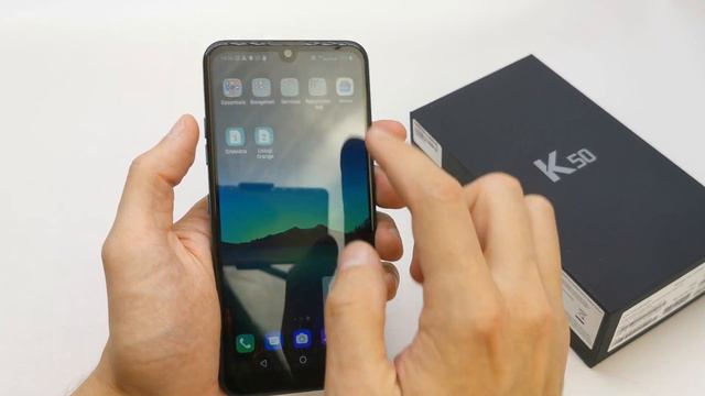 How to Take Screenshot in LG K50 - Capture & Save Screen смотреть онлайн