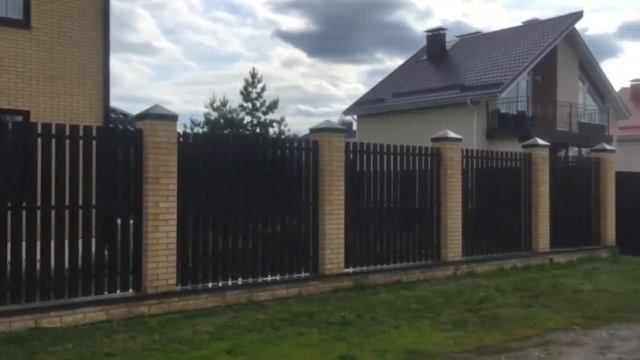 Дом из жёлтого кирпича BARRUM смотреть онлайн