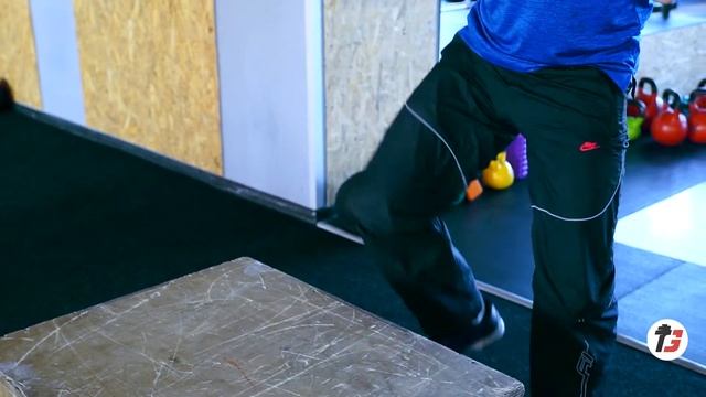 BENCH STEP-UP | ЗАШАГИВАНИЯ НА ПЛАТФОРМУ смотреть онлайн