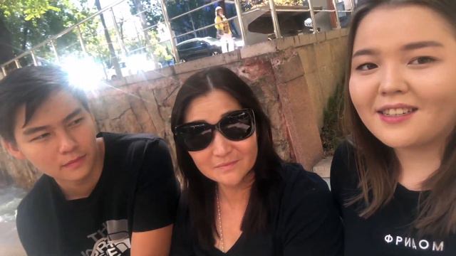 TRAVEL VLOG : Алматинский вайб и много вкусной еды смотреть онлайн