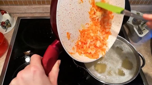 Чем накормить ребенка? / Суп из шпината