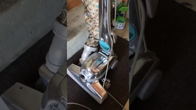 Kirby Vacuum Sentria G10D смотреть онлайн