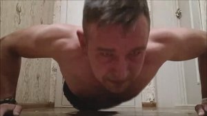 Отжимания от пола на максимум за один подход -140 раз. Делаю Впервые!