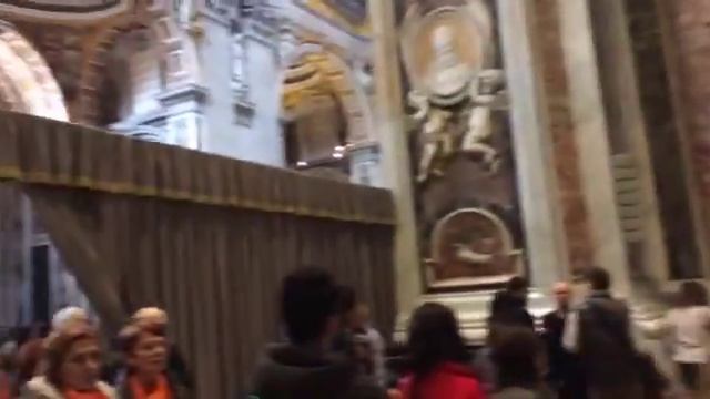 Собор Святого Петра внутри. Ватикан.Рим смотреть онлайн