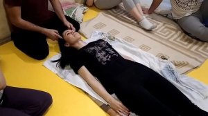 Массаж канала Желчного пузыря на голове