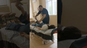 Боль в крестце из-за травмы голеностопа.