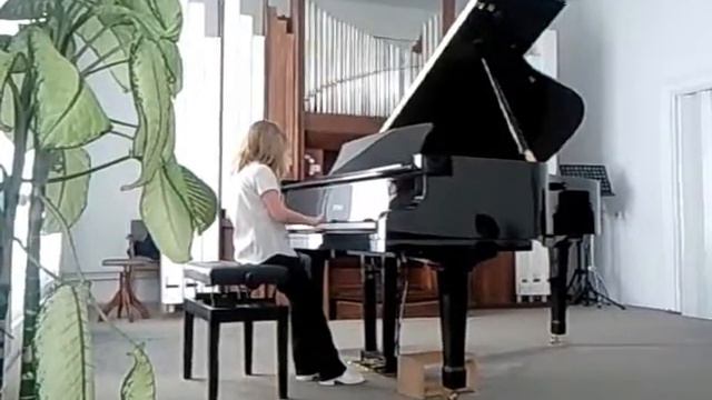 L. Mozart - Bourrée смотреть онлайн