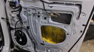 шумоищоляция дверей.Toyota Alphard