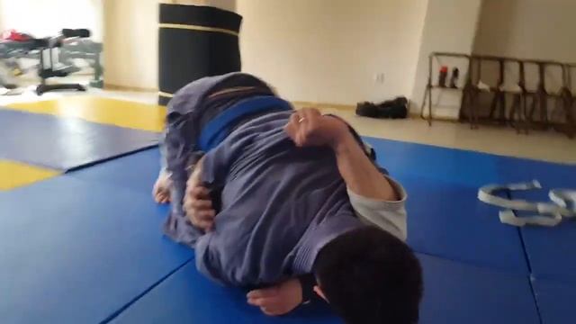 Миша - Вова/Роллы у Халка смотреть онлайн