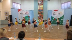 Танец с пластинками СШ № 14 2019 г.