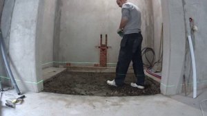 Заливка черновой стяжки под тёплый пол!