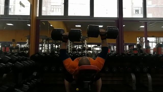 5 Жим гантелей на наклоне,50 смотреть онлайн