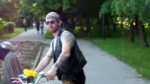 быдляческая семья рвущая цветы в Алтуфево смотреть онлайн