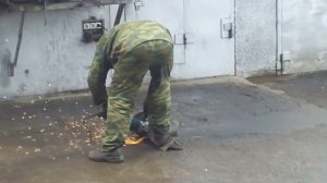 Работа с болгаркой.