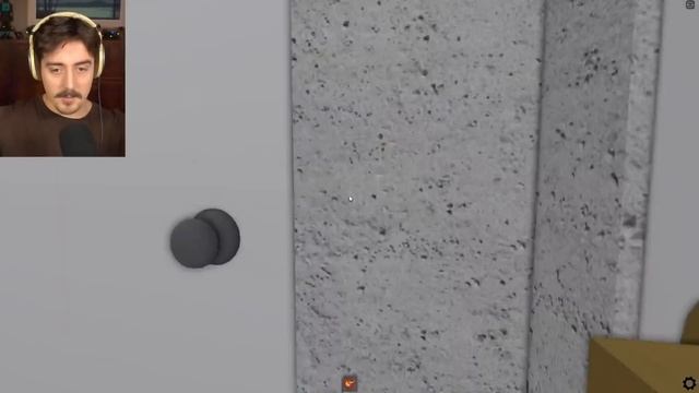 Famous Roblox YouTuber is stealing all my videos.. смотреть онлайн