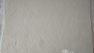 Пицца из готового теста с колбасой и беконом