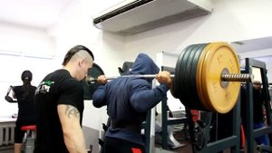 Адам Абакаров - Тренировка ног