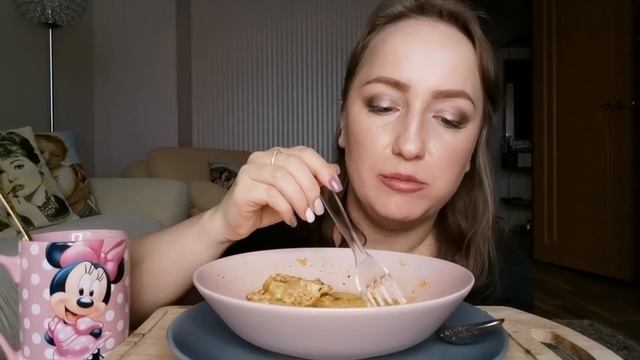 МО$$ЕНИКИ С САЙТА ЗНАКОМСТВ / МУКБАНГ / КАРТОШКА С КУРИЦЕЙ И ТЫКВОЙ ПОД СЫРОМ / not ASMR смотреть онлайн