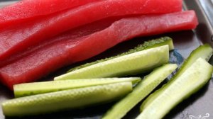 Роллы с тунцом и огурцом