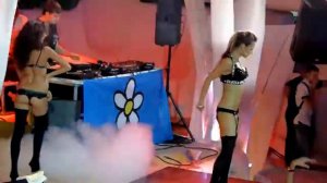 Вот Жгут  Девчонки !клуб Ибица