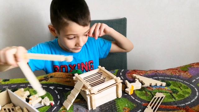 Деревянная ферма лесовичок /Играю в ферму #деревянныйконструктор #деревянныйдом #игры#детскийканал смотреть онлайн