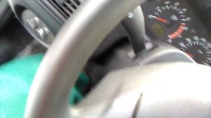 шеви нива -28 не заводится пока на гашетку не нажмешь