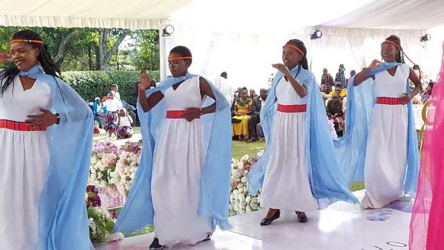 Kapchi live perfomance-Rose weds Kennedy from Australia смотреть онлайн