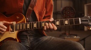 Mason Stoops Performs with the Heritage Custom Core H-150