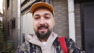 Is NEW Sony 20-70mm f/4 G The Best Lens For Travel and Vlogging? Versus 16-35mm f/4 G PZ