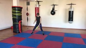 Бокс/кикбоксинг Упражнения с теннисным мячом ч2  Перемещения