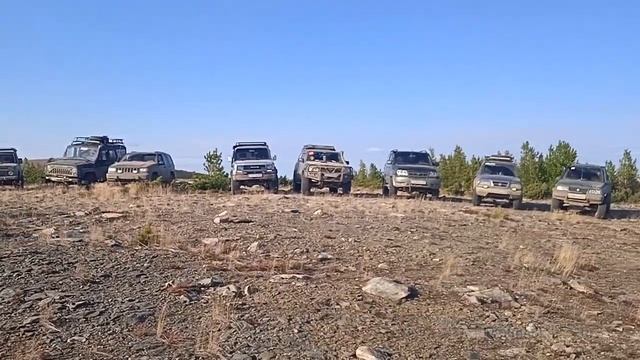 На внедорожниках Через Хамар Дабан. Осень 2022 года.