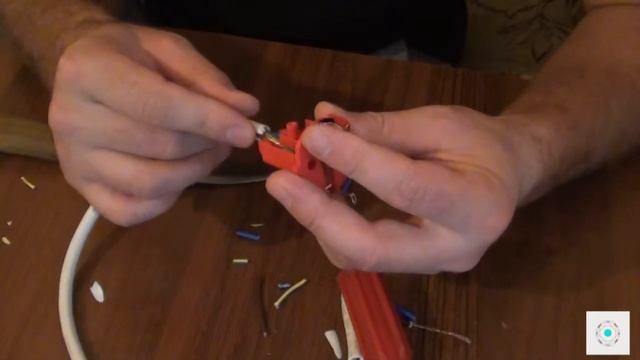 Замена розетки на удлинителе !!!! смотреть онлайн