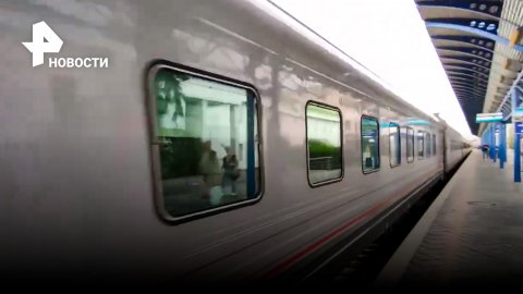 Поезда из Симферополя и Севастополя отправились в Москву: они проследуют по Крымскому мосту