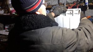 Самодельные крючки-держатели для радиаторов отопления(ЛЕГКО И БЫСТРО)